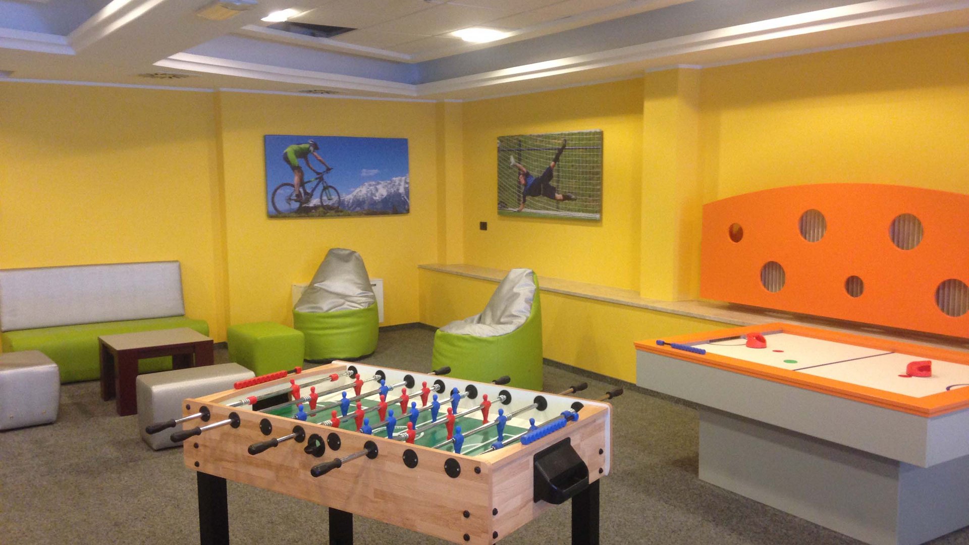 Unser spezielles Kinderhotel bei Bozen Unser spezielles Kinderhotel bei Bozen