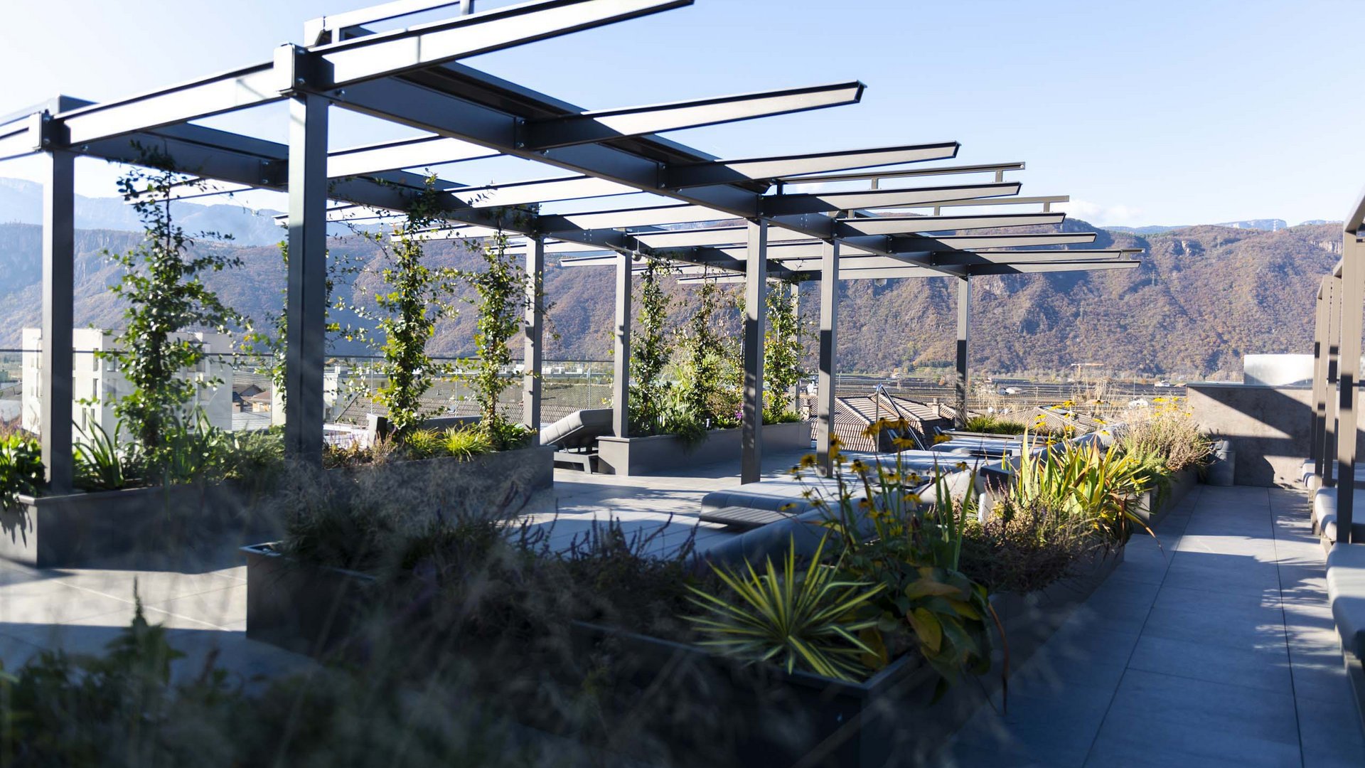 Il vostro hotel a Bolzano con piscina esterna Il vostro hotel a Bolzano con piscina esterna