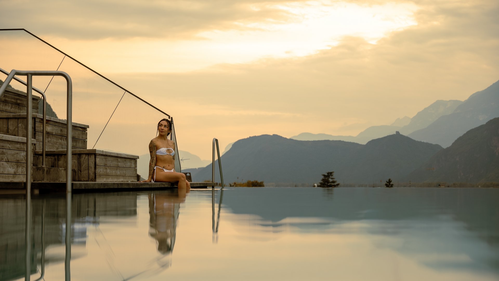 Hotel near Bolzano with pool and view