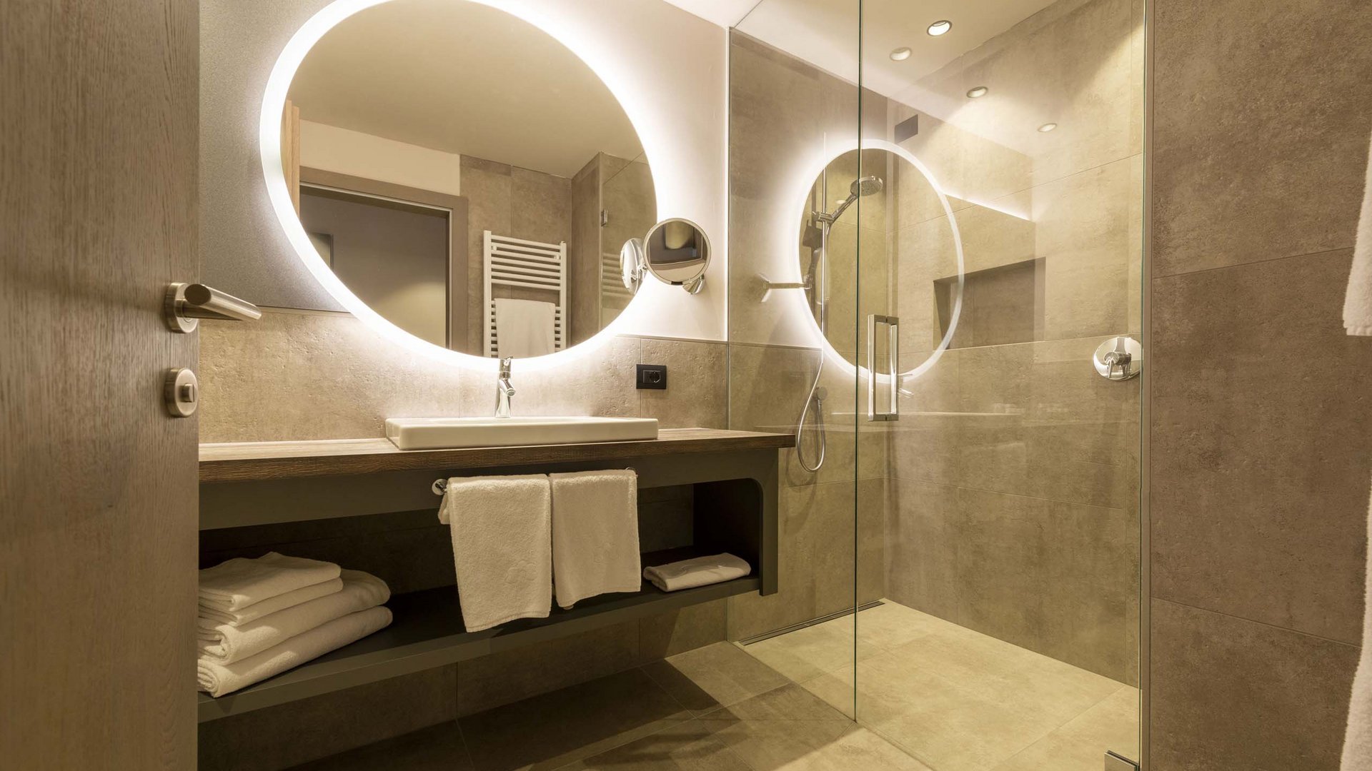 Dormite nel nostro hotel a Laives Dormite nel nostro hotel a Laives